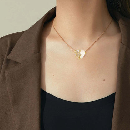 ✨ New Couple Necklace 2025 📿💖Premium Gold Diamond Magnetic Heart Necklace