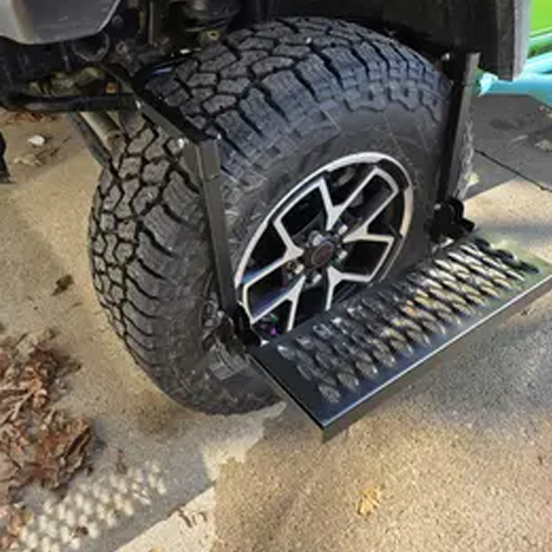 🚗Heavy-Duty Folding Tire Step for Roof Access