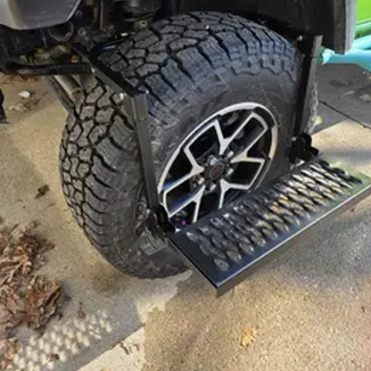 🚗Heavy-Duty Folding Tire Step for Roof Access