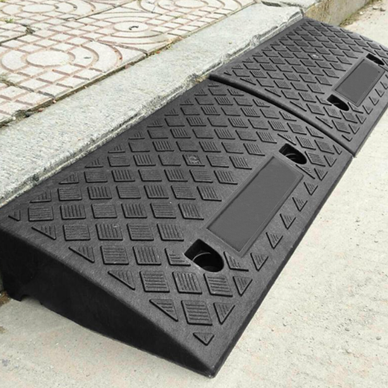 🚗 50% OFF NOW! ✨ Portable Lightweight Curb Ramp for Driveways💎