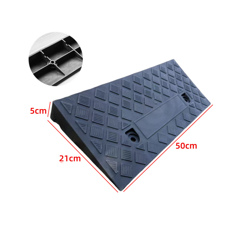 🚗 50% OFF NOW! ✨ Portable Lightweight Curb Ramp for Driveways💎